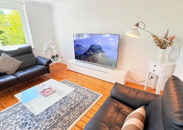 Sauna, Kamin, Billard Ferienhaus *