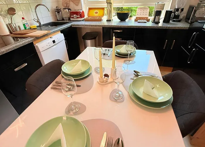 Sauna, Kamin, Billard