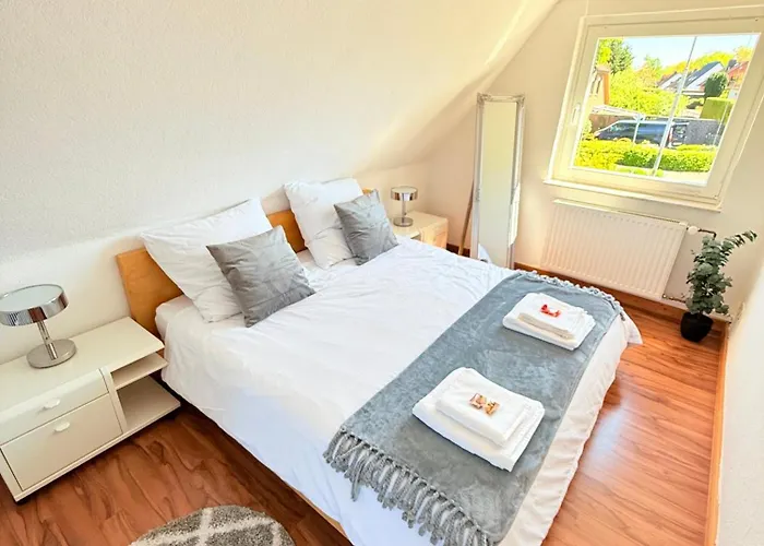 Sauna, Kamin, Billard * Klein Ronnau