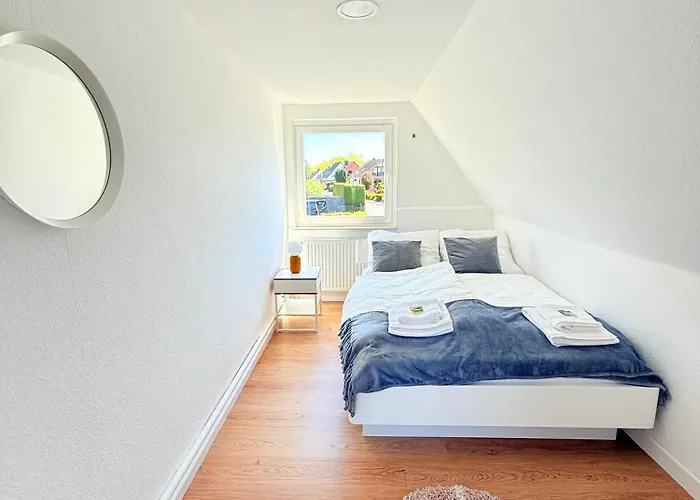 Sauna, Kamin, Billard *